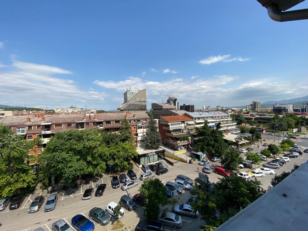 Mickitos Hostel & Apartments 斯科普里 外观 照片