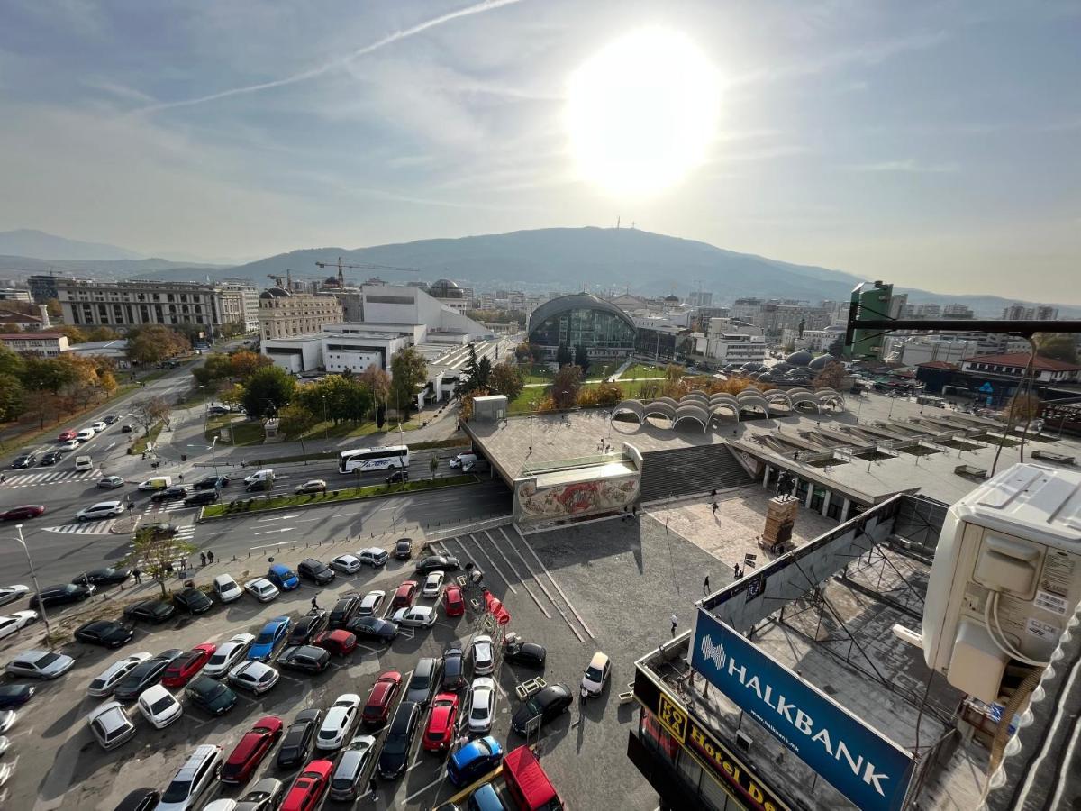 Mickitos Hostel & Apartments 斯科普里 外观 照片