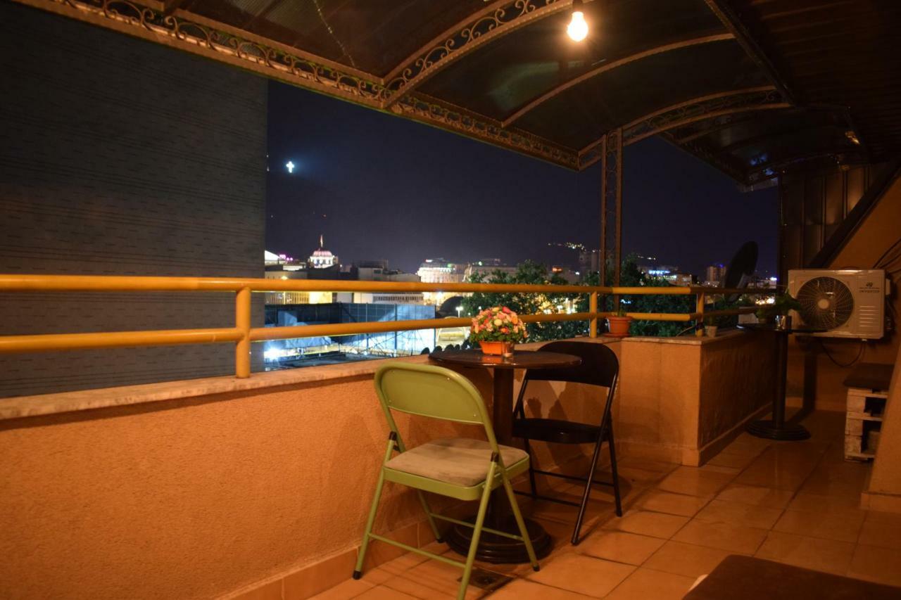 Mickitos Hostel & Apartments 斯科普里 外观 照片